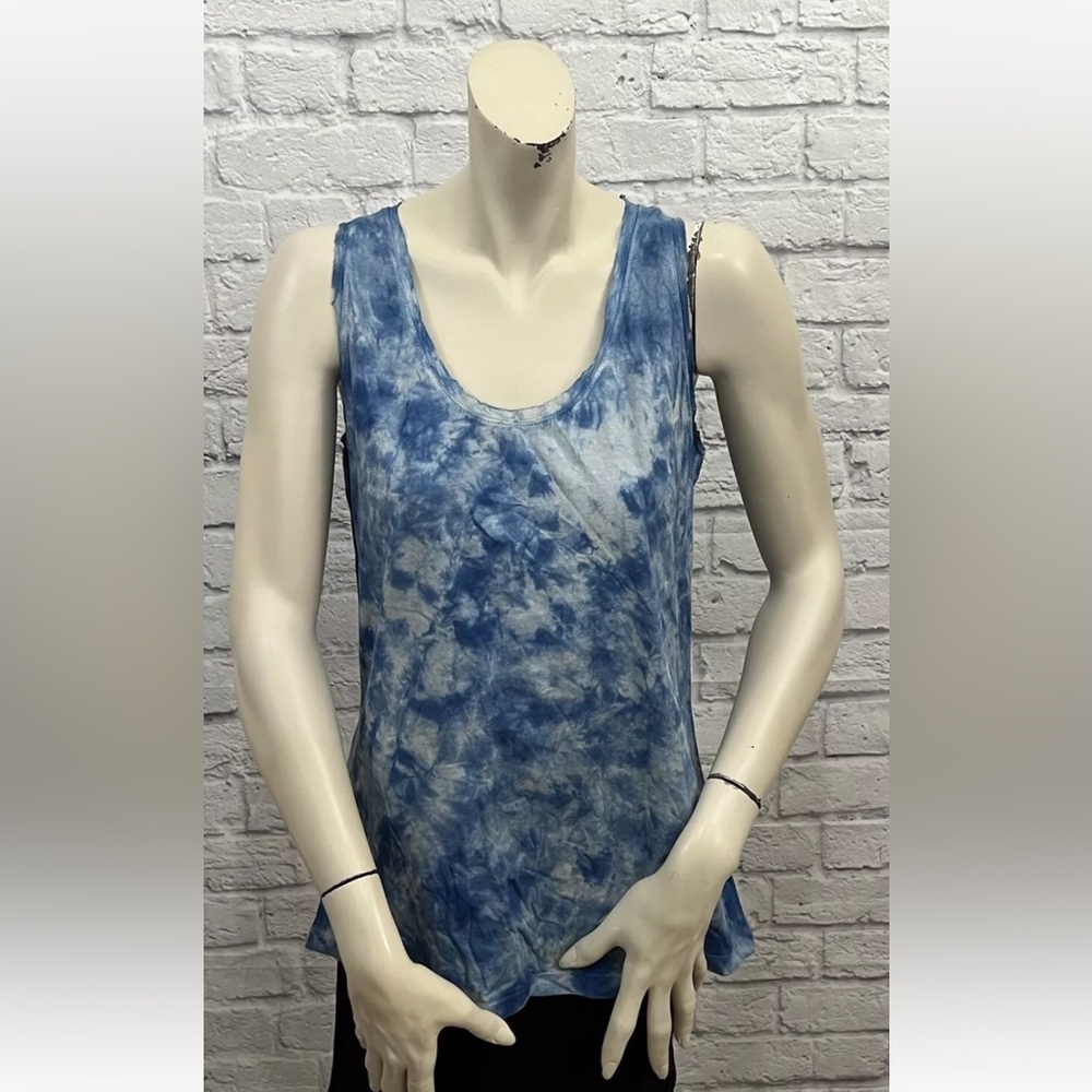 CYNTHIA ROWLEY BLUE TIE DYE PRINT SLEEVELESS TOP SIZE M NWT